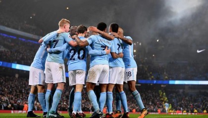 京多安离队后，曼城百分赛季阵容只剩下福登、斯通斯、B席3人